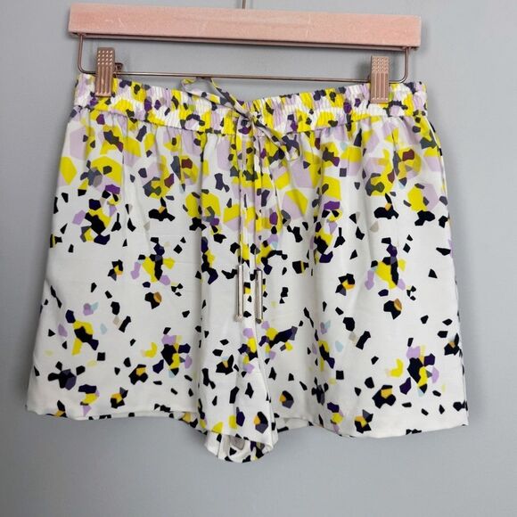 DIANE VON FIRSTENBERG | DVF Silk Abstract Patterned Shorts Women’s Size 2 - Picture 1 of 9